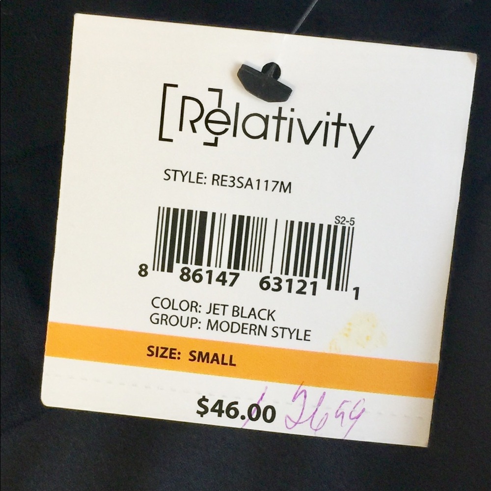 Relativity Black Ruffle Tank - Picture 5 of 7